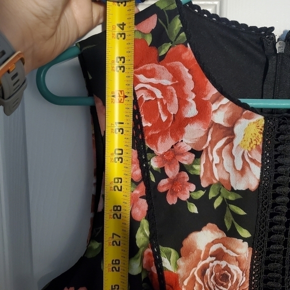 Disney Princess Floral Dress - Picture 11 of 13